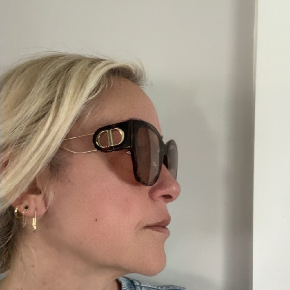 Tortoise Shell Sunglasses - Picture 7 of 7